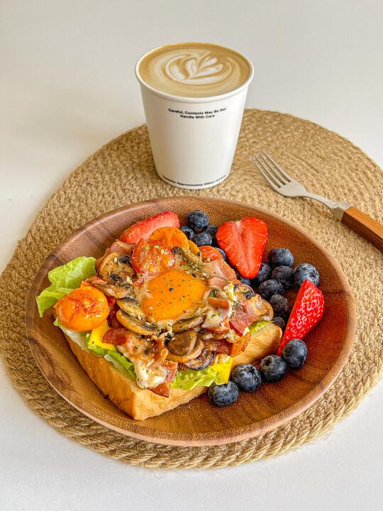 10分钟早午餐🍞培根口蘑鸡蛋三明治🥪拿铁☕️