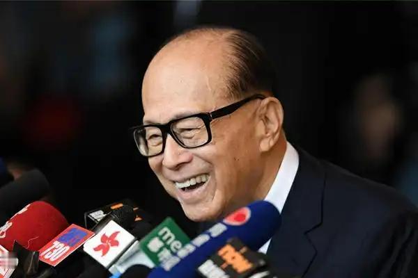 一纸公告落地，玩了几十年的离岸信托避税把戏，算是彻底被收了。以前财富圈总传一句话