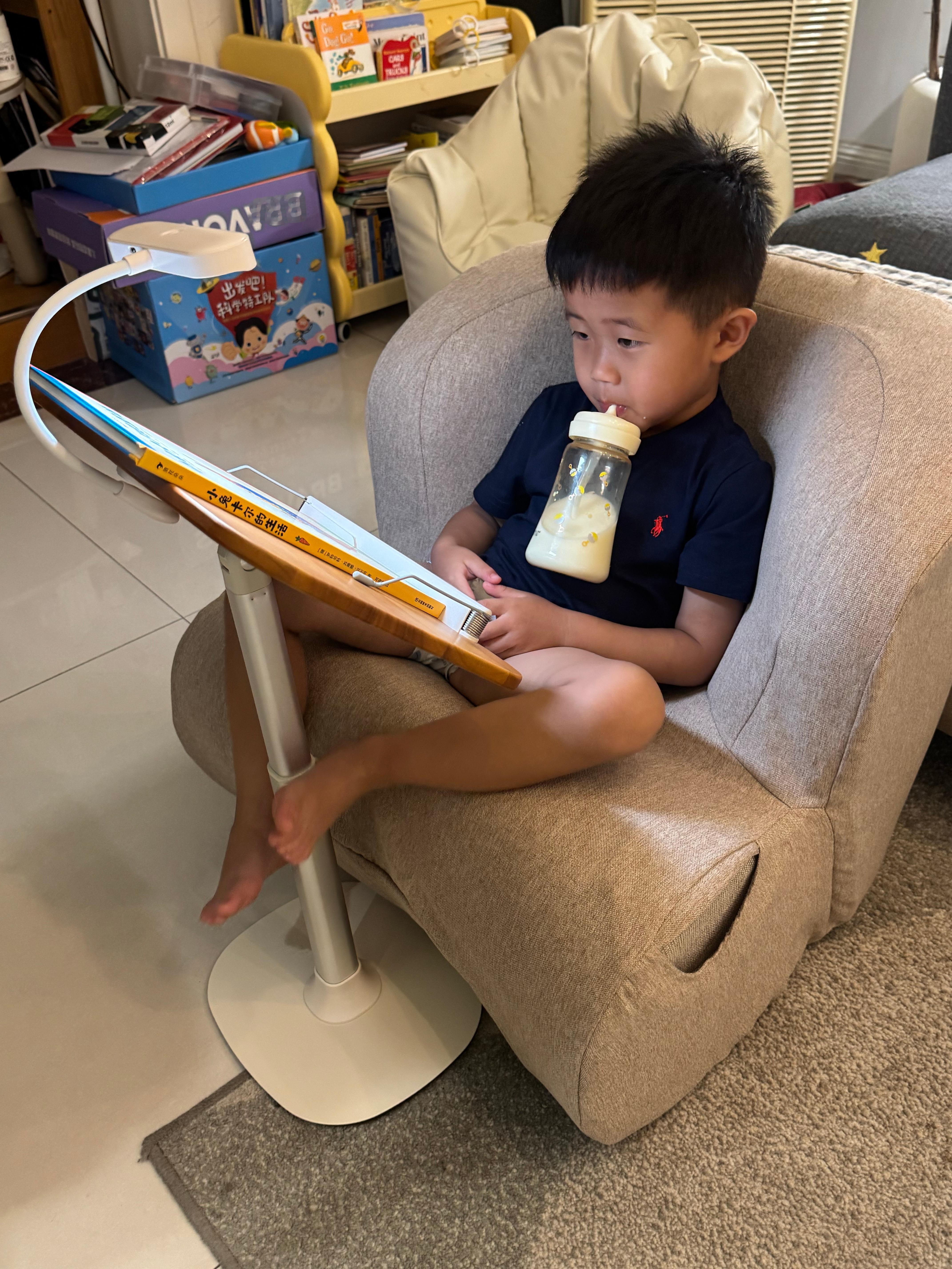 博主推荐的这本书特别好，跟孩子一起读，也非常适合家长阅读，看看兔爸爸妈妈是怎么智