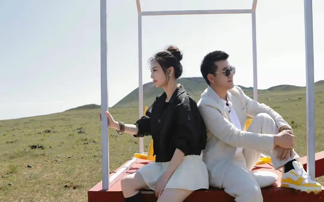 #杨子的财产黄圣依能分多少#杨子就是一个人精，不仅在精神上控制黄圣依，甚至在财产