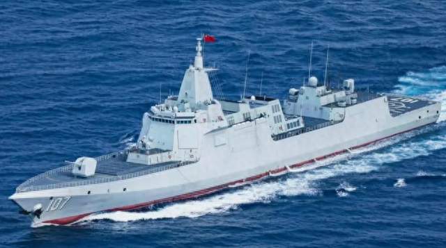 海上高速对峙，跟踪055的外舰意外趴窝，暴露出什么问题？