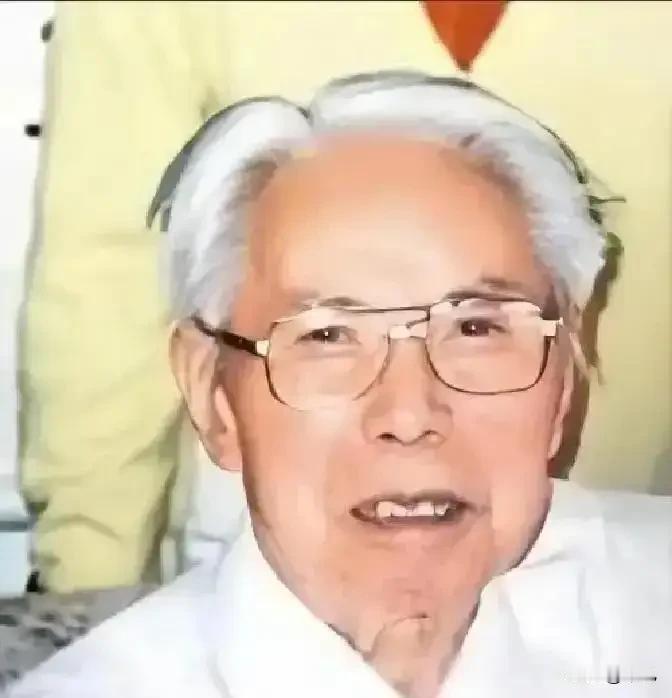 1992年，长期旅居美国的特务头子毛森，在生命垂危之时，向他的儿子吐露了心声：渴