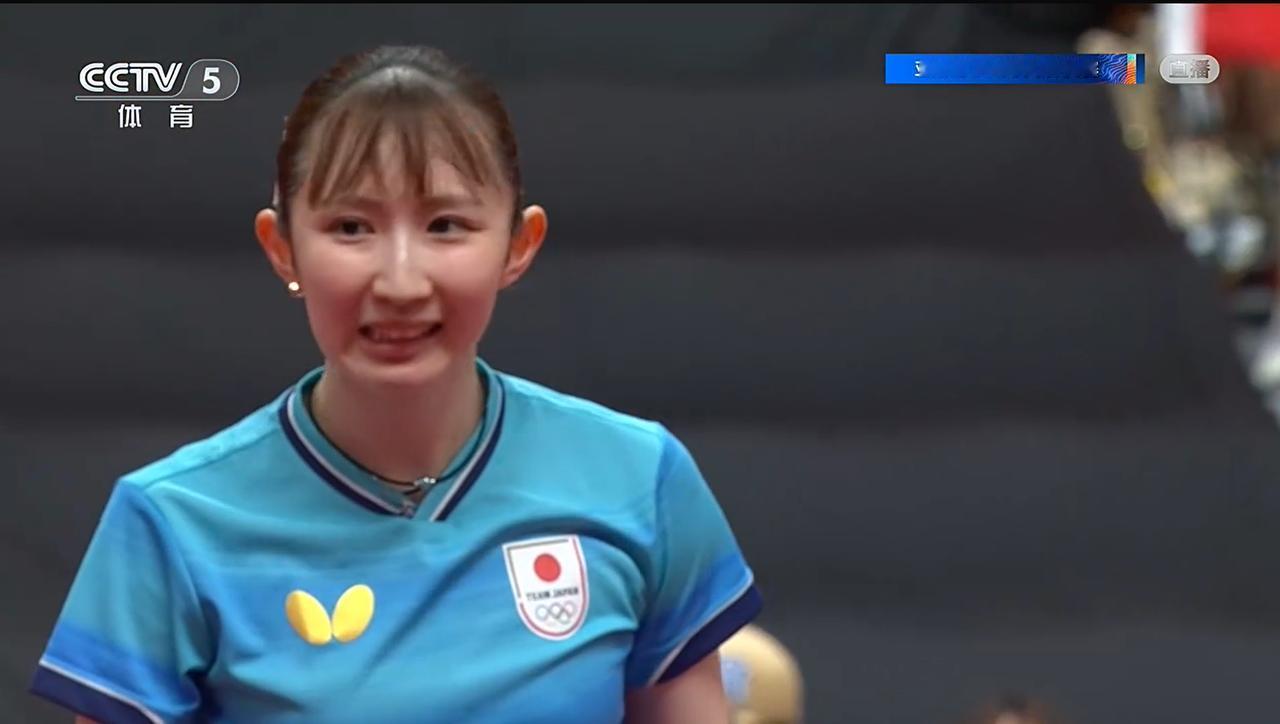 4-0，王曼昱、蒯曼三冠王！看看早田希娜和张本美和的无奈表情！首局0-11被剃了