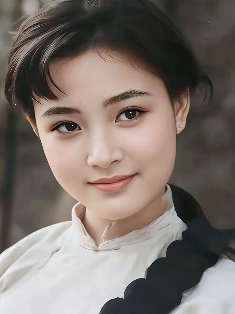 容貌变化无关水土，年轻清丽是皮囊，年长舒展从容才是一个女人最顶级的样貌

女性不