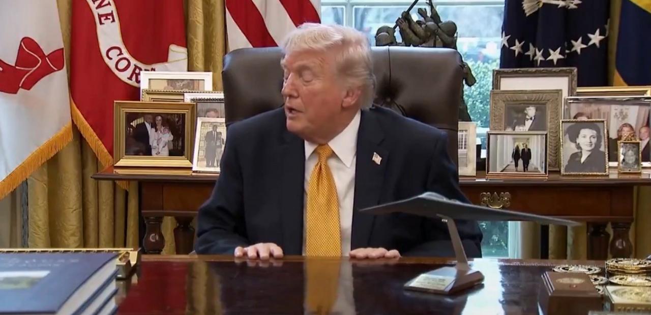 美国总统特朗普在椭圆形办公室对记者表示，美国正与古巴政府进行谈判，并相信自己未来