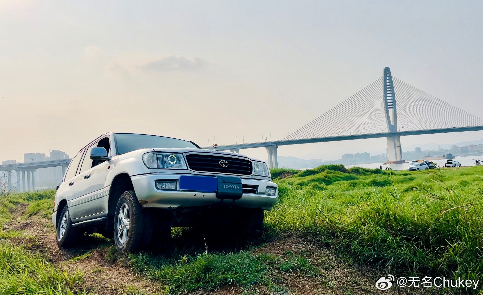 其实越野费油真无所谓，我越野其实最怕的是最后要自己洗车冲底盘🙉真的，自助洗车洗