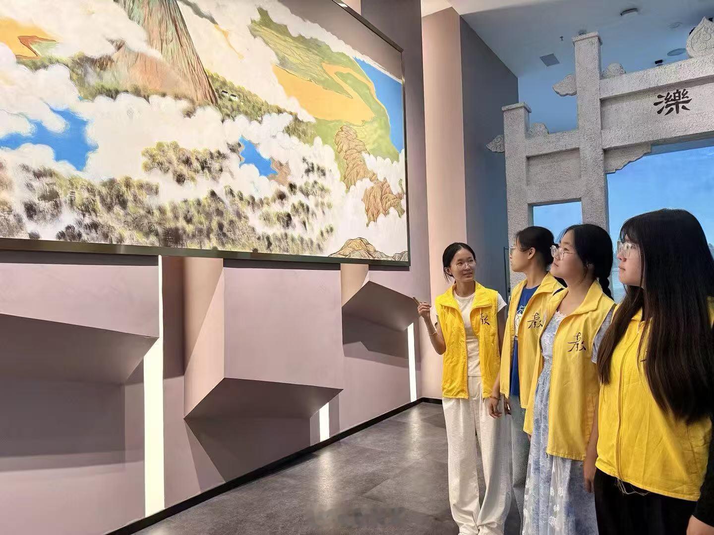 【寻迹千年大河文脉，深耕美育实践初心】曲师大学子赴山东博物馆研学赋能文化传承为传