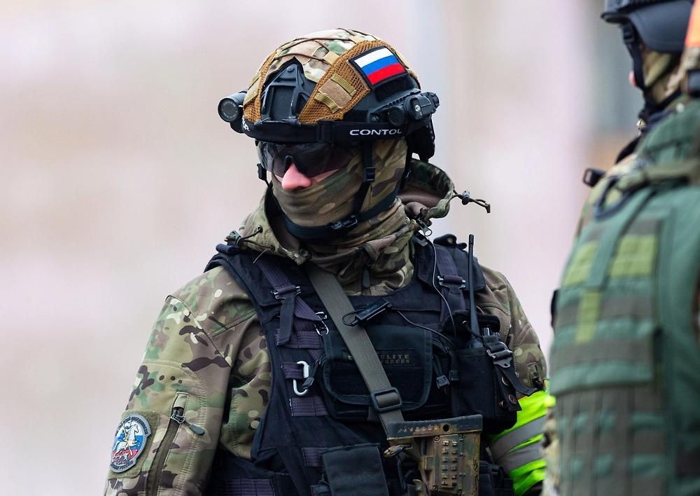 西部集团的部队占领了DPR的扬波尔定居点

俄罗斯武装部队扎帕德集团的战士完全解