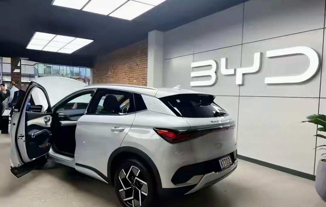 比亚迪芯片能否替代安世产品，这是个值得探讨的问题。安世半导体原本是飞利浦部门，其