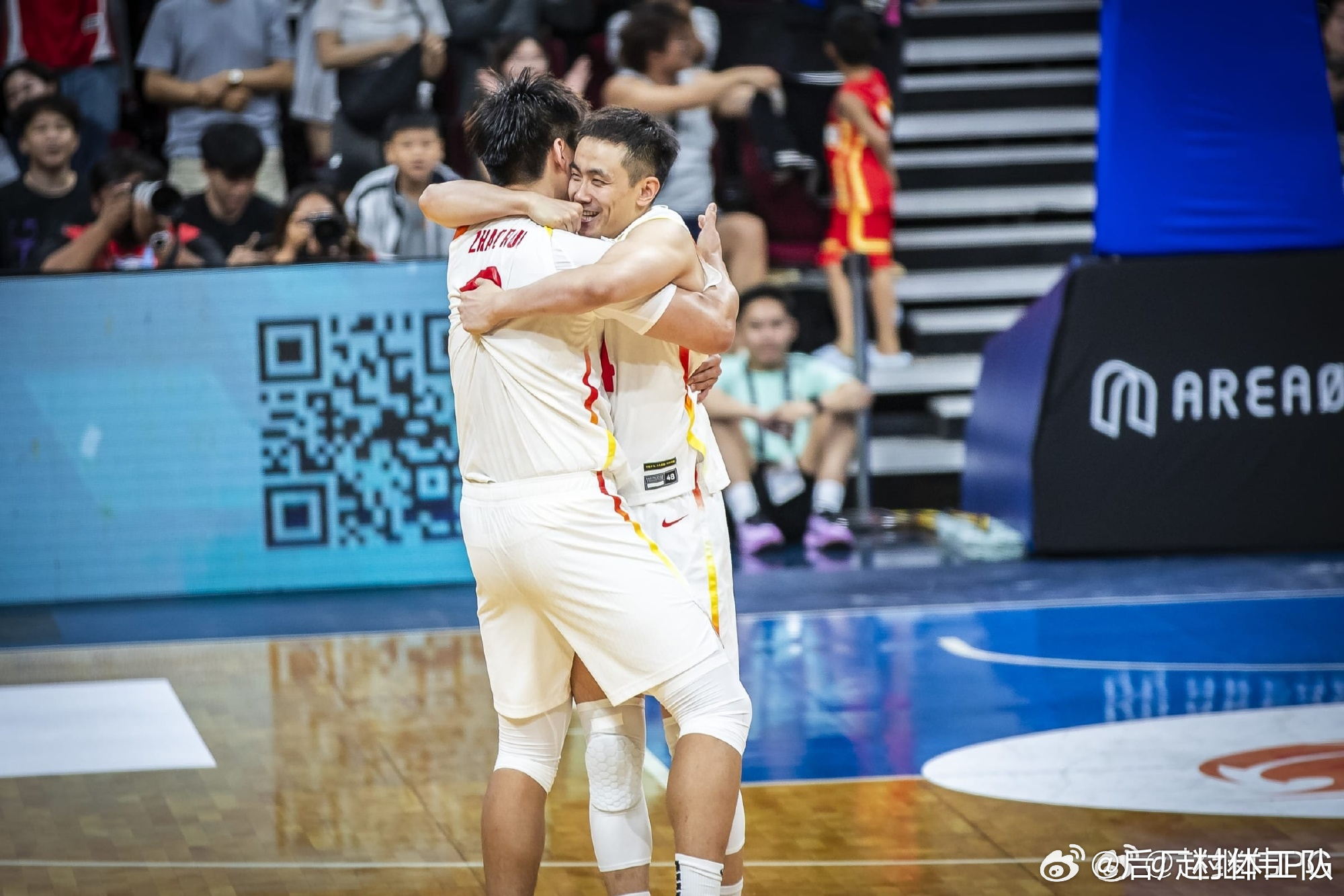 赵睿赵继伟微博互动 赢球后发文：相信团队的力量，中国队！冲！🇨🇳 在这条博文