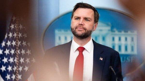凤凰新闻【万斯警告以色列：特朗普是你们的唯一强大盟友，炮轰美国的官员应清醒过来】