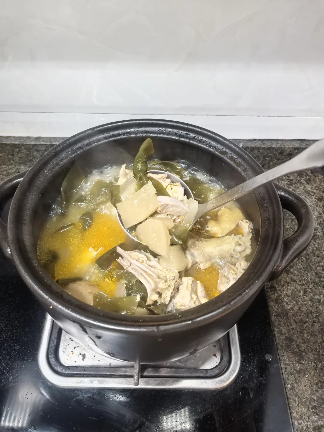 暂停一下，帮我看看这个酸萝卜老鸭汤