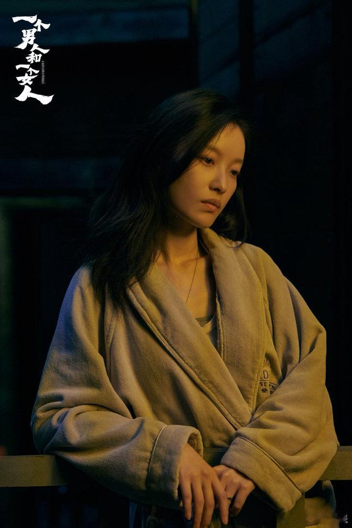 辛芷蕾说看到倪妮不哭更心疼 倪妮在戏里收着演，辛芷蕾在戏外破防了。“看到她没哭，