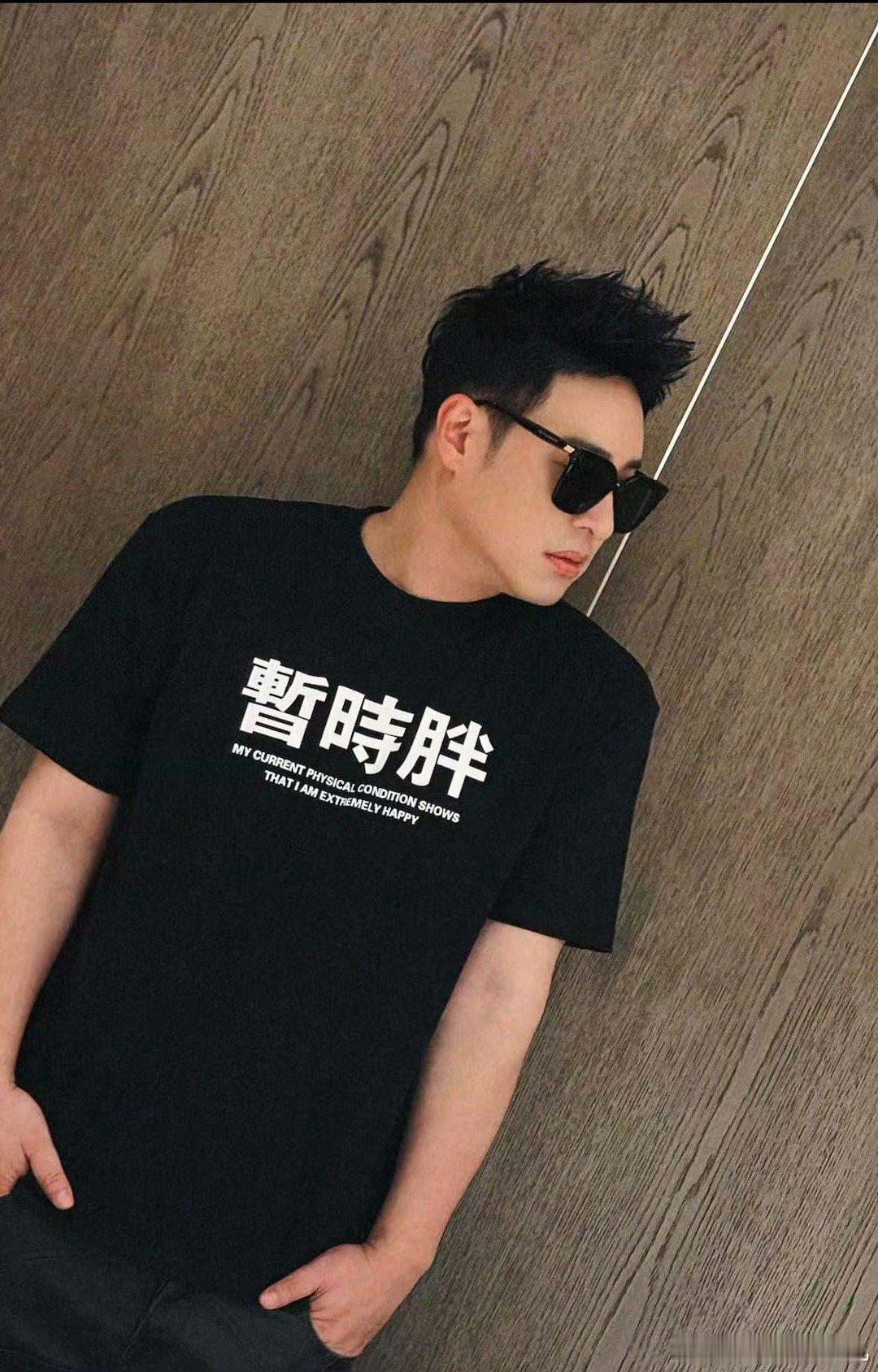 潘玮柏大家都笑你偏偏你最好笑 看潘玮柏的现场就能明白，为什么“大家都笑他，偏偏他