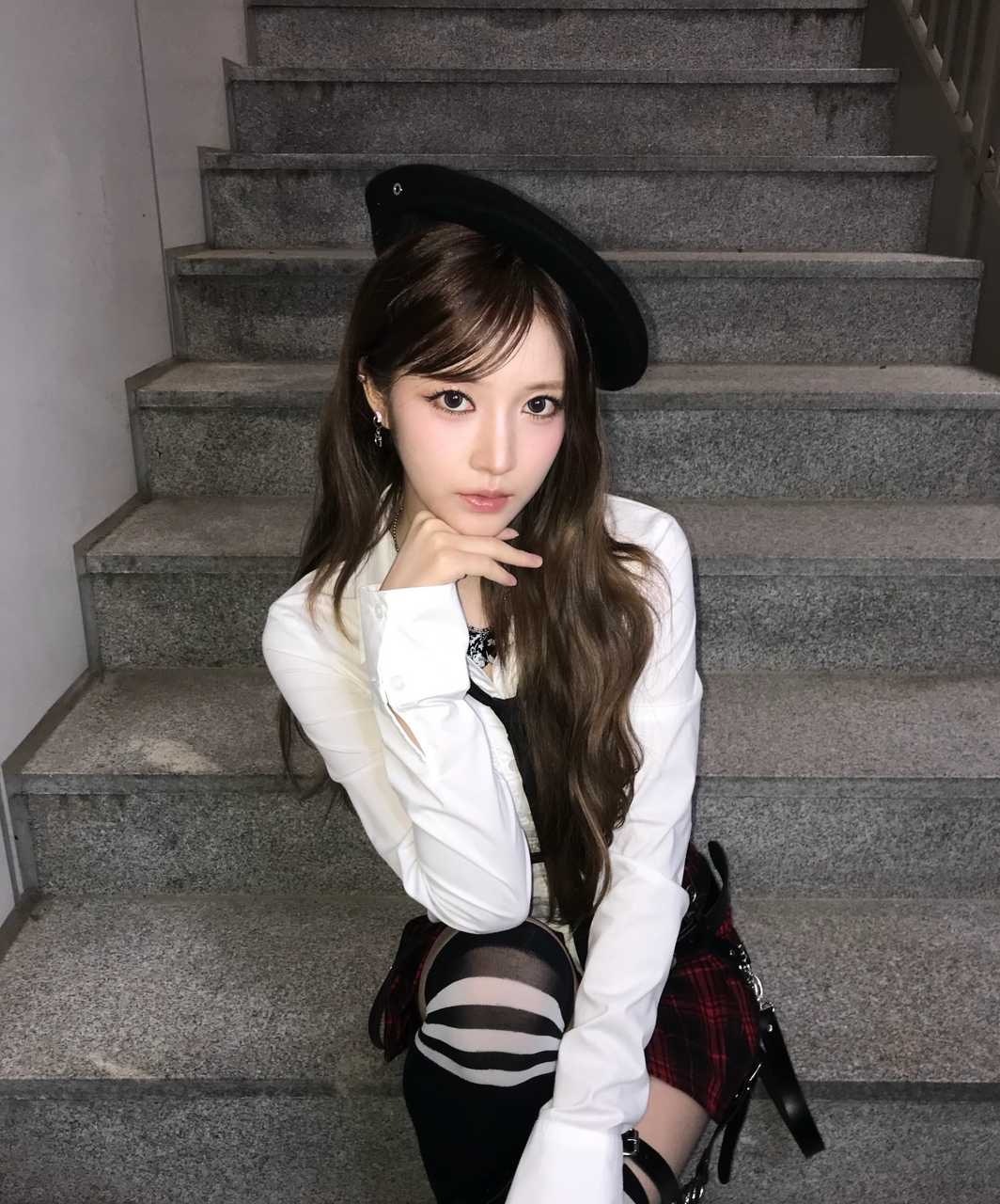 姐姐…无论发生了什么都不要来救我 