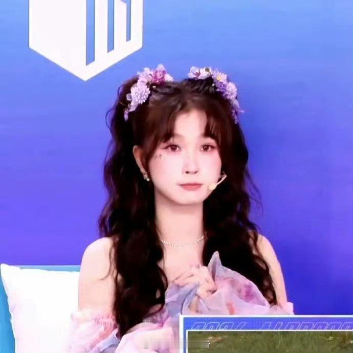 虞书欣是在学赵露思吗？ ​​​