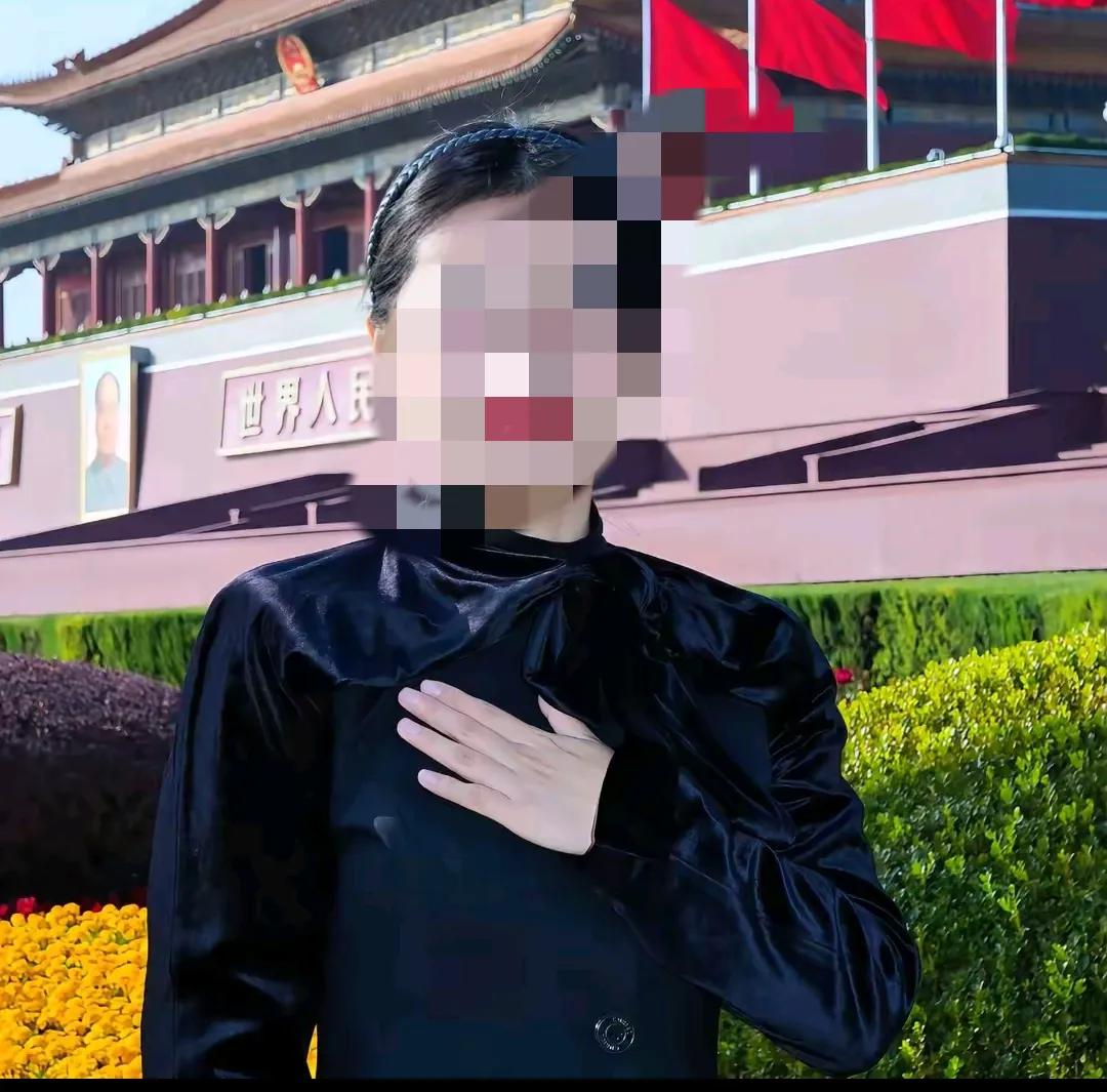 相宜博士，我不止一次吐槽过你的衣服，你是一点都听不进去。衣服讲究最基本的TPO原