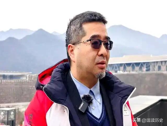 真的是太善变了，国民党副主席萧旭岑说：国民党不接受“一国两制”，就在几个月前他刚