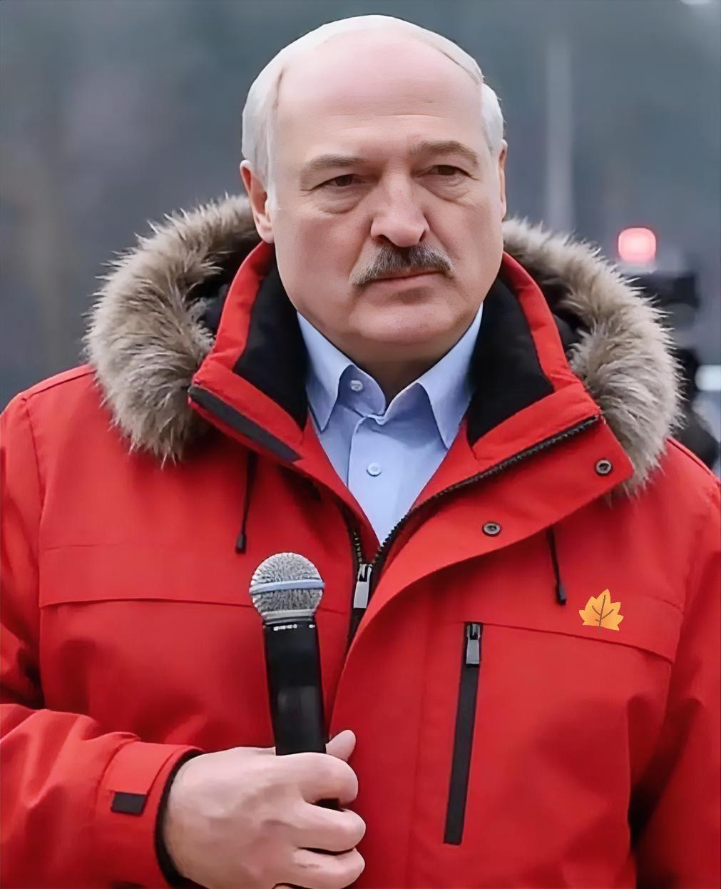卢卡申科是真头铁！ 1月8日，白俄罗斯总统卢卡申科在明斯克参加活动时直接放话：要