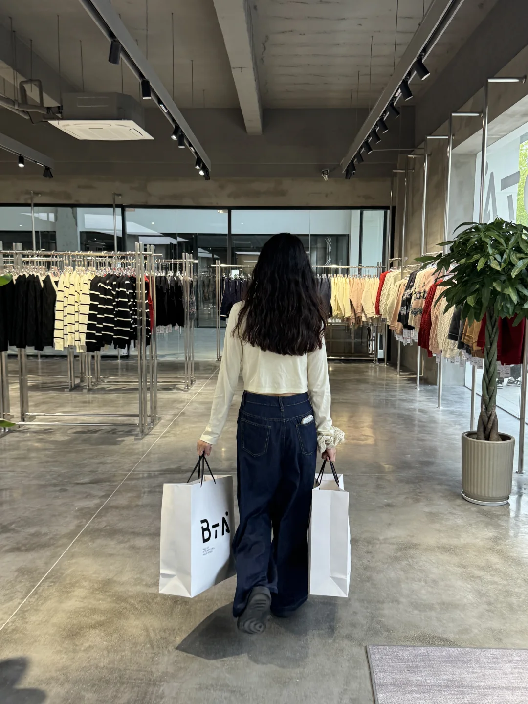 宁波新开的🛍️千平自助女装！！