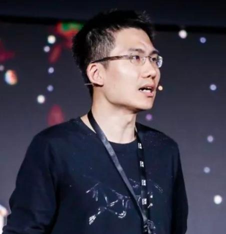 张凯夫，清华大学计算机超级学霸，INSEAD 管理学博士，卡内基梅隆商学院前助理