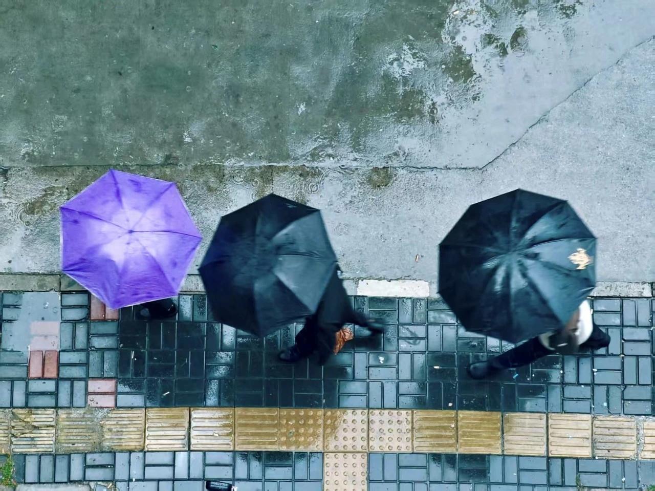 北京全市中到大雨，要来了！局地或达暴雨量级，气温明显下降！
5月16日午后至18