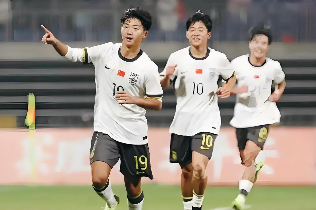 中国U22亚洲杯4：0大胜巴林队后，足球小将“教父”董路说：四年后才是中国足球的