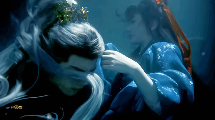 邓凯上桌邓凯升咖 邓凯上桌，咱就说谁看了逐玉的齐旻能不说一句疯批又带感啊，咱就说