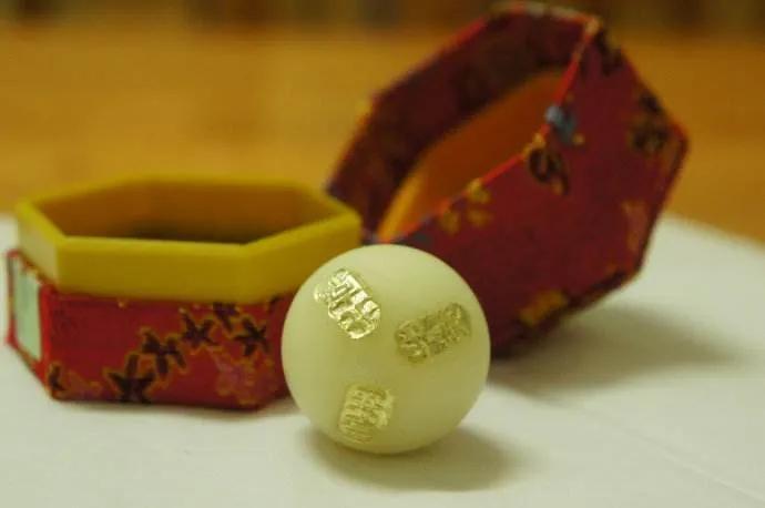 探秘“有价无市”的中成药：功效与现实的平衡

在中医药的浩瀚宝库中，不乏一些被誉