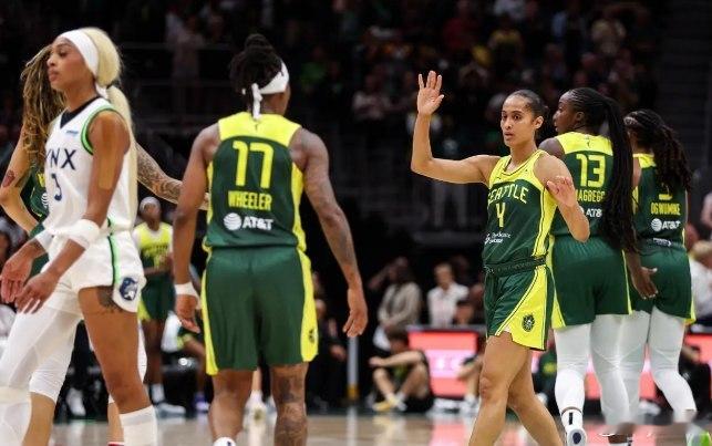 wnba篮球 西雅图风暴七月份整体状态保持稳定，主场依然具备较强竞争力。球队攻防