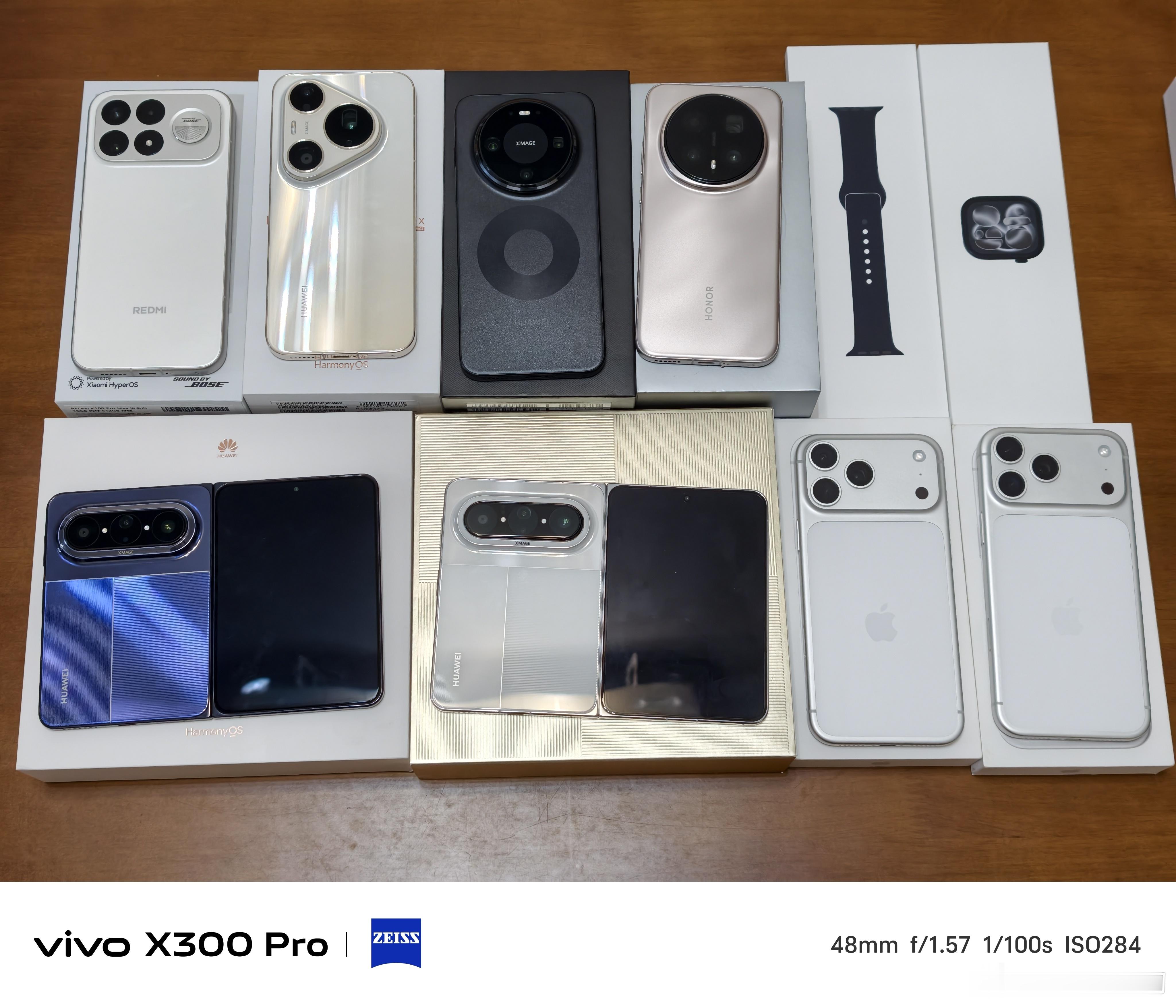 iPhone 17 Pro Max白色256国行，6月激活，全套99新，充电11
