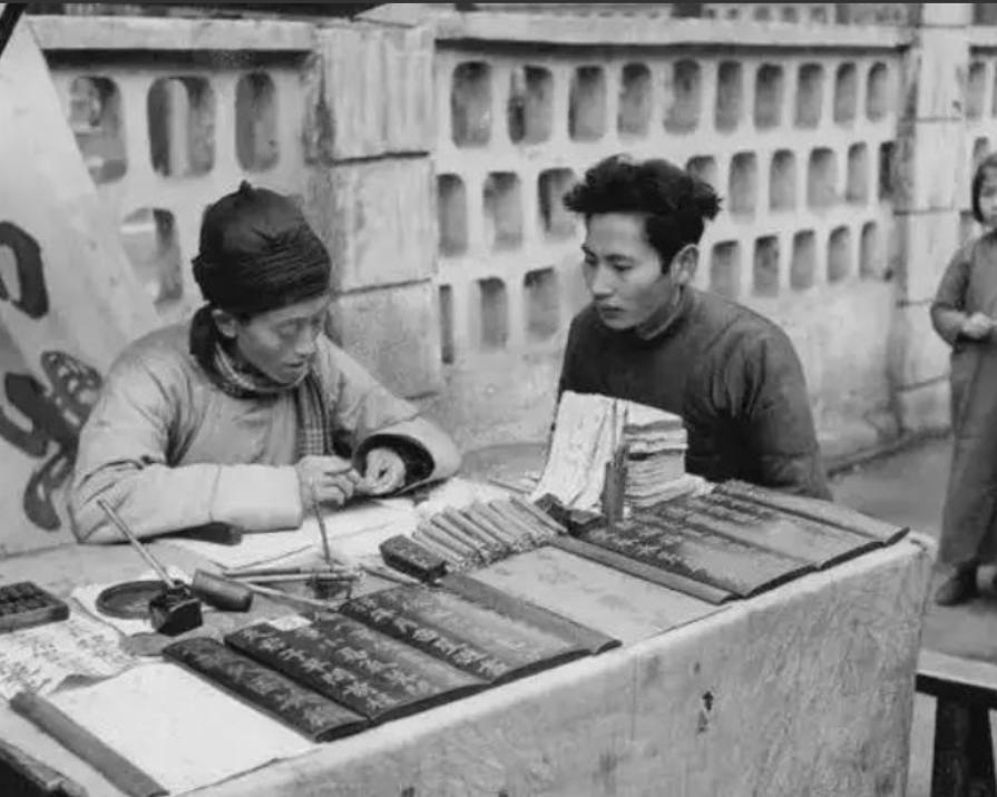 1938年，陈毅在丹北视察时，遇到一个相士管有为，对方能精准说出他的生辰，陈毅看