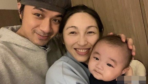 1月1日，新年第一天，古巨基就向我们官宣了一个好消息，大儿子Kuson有弟弟了，