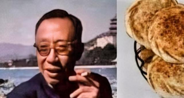 1963年，溥仪走在北京的街头，偶尔瞥见一家烧饼摊。他停下脚步，走过去，买了一个