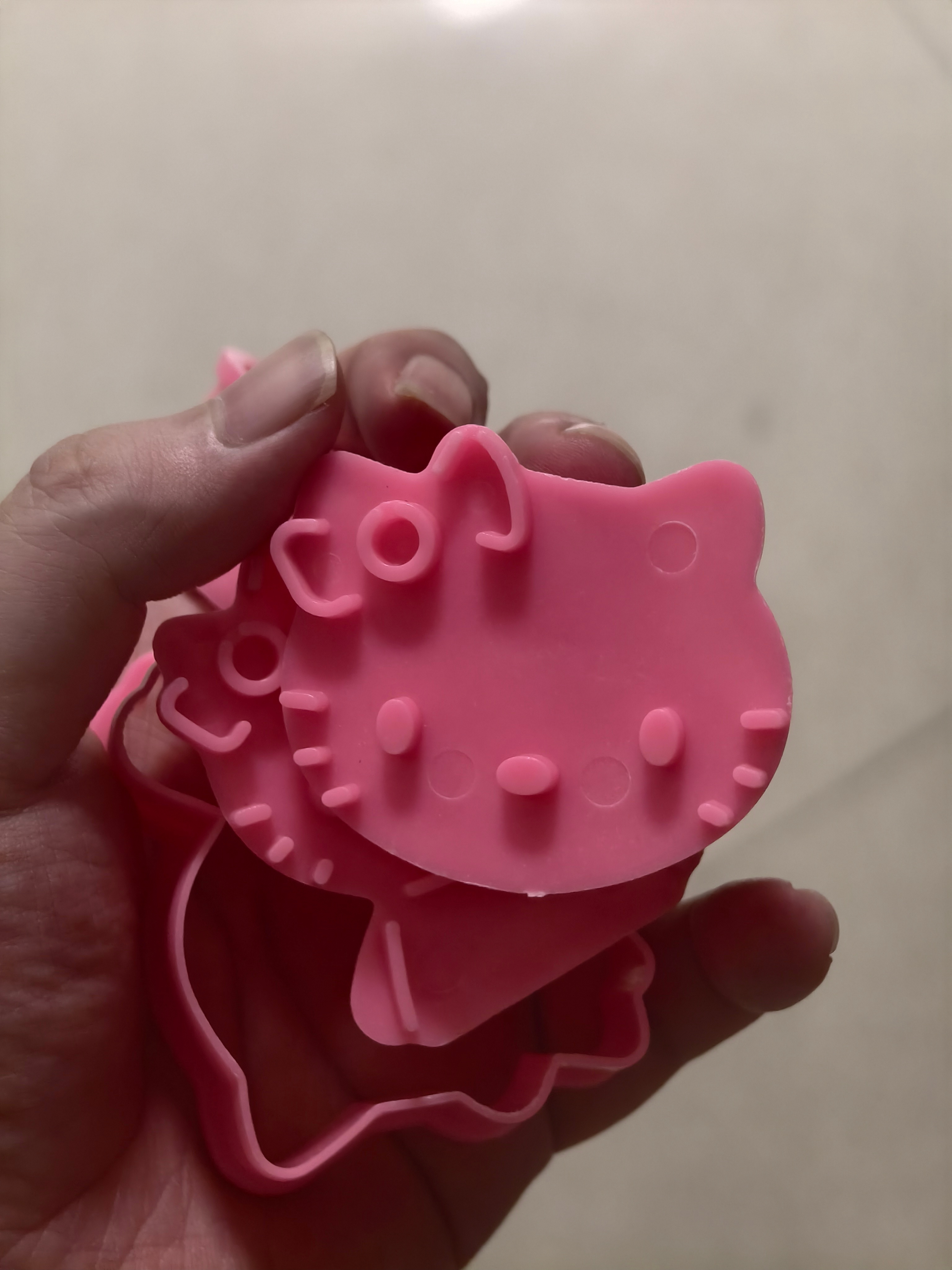 你的隐私正在快递单上裸奔就昨天，莫名其妙收到一个邮政快递，直接送到我最常用的菜鸟