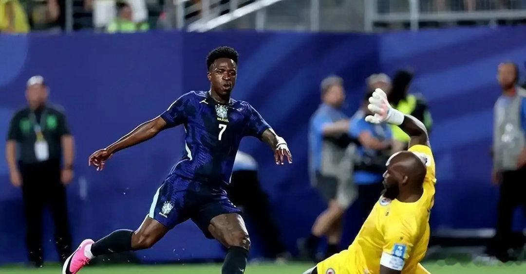 巴西3-0登顶C组！安帅听劝，该变就变，立竿见影，冠军相露出来了，内马尔遭调侃 