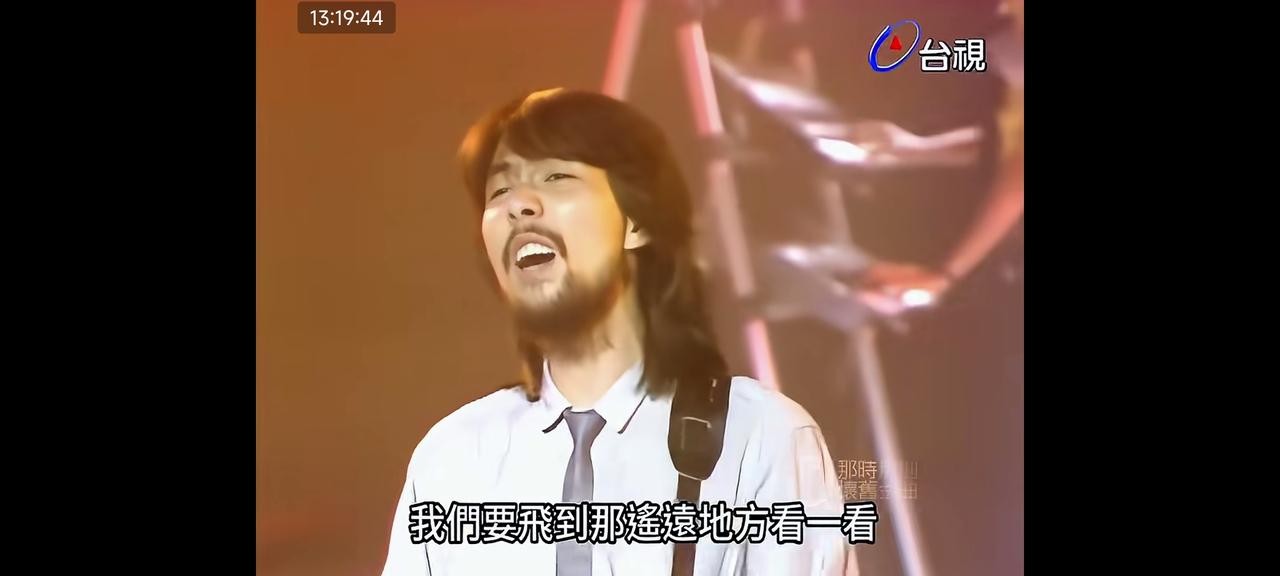 这个歌手叫李寿全，很多人不认识。

他有一首歌特别经典，蔡琴翻唱过，齐秦翻唱过，