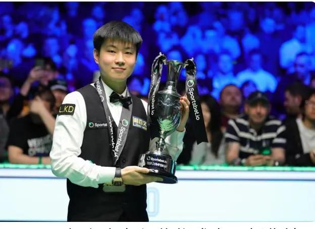 太疯狂了！赵心童直接把世界第一特鲁姆普打崩，10-3横扫夺冠，这才是真正的涅槃王