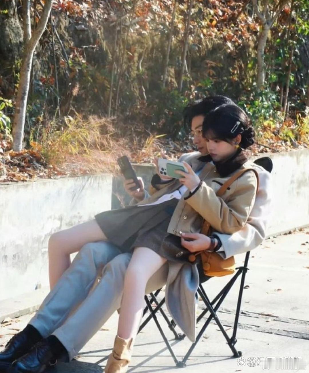 现在的短剧真的是越来越离谱了，这是在搞什么啊。是不是两个人是情侣啊，才会这样子。