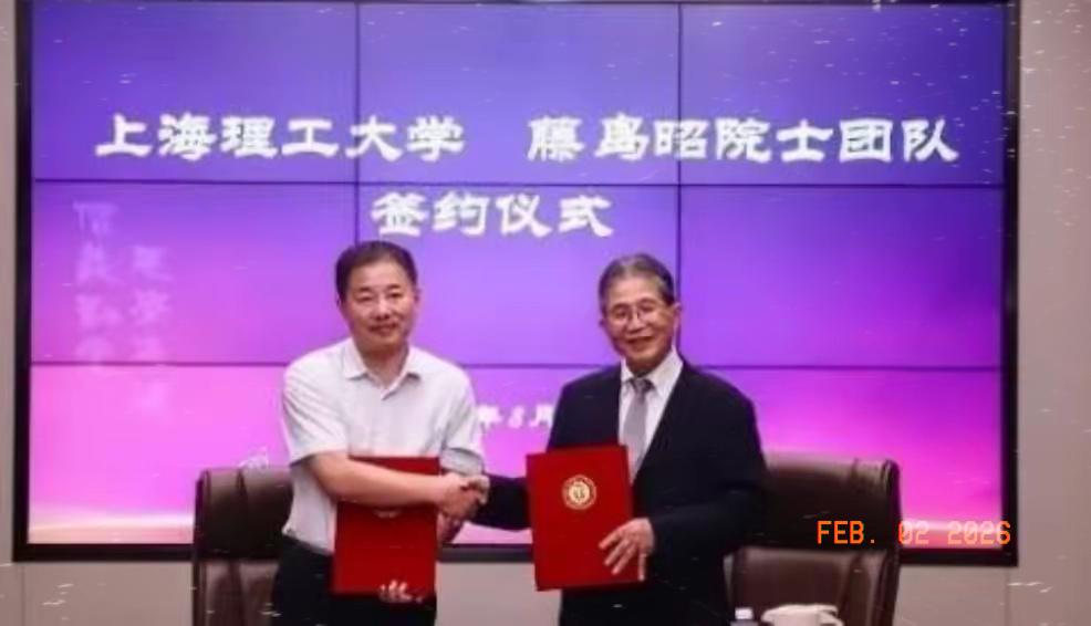 日本要气死了！日本顶尖科学家藤岛昭，竟带着他们的机密技术，连夜组团投奔中国，他还