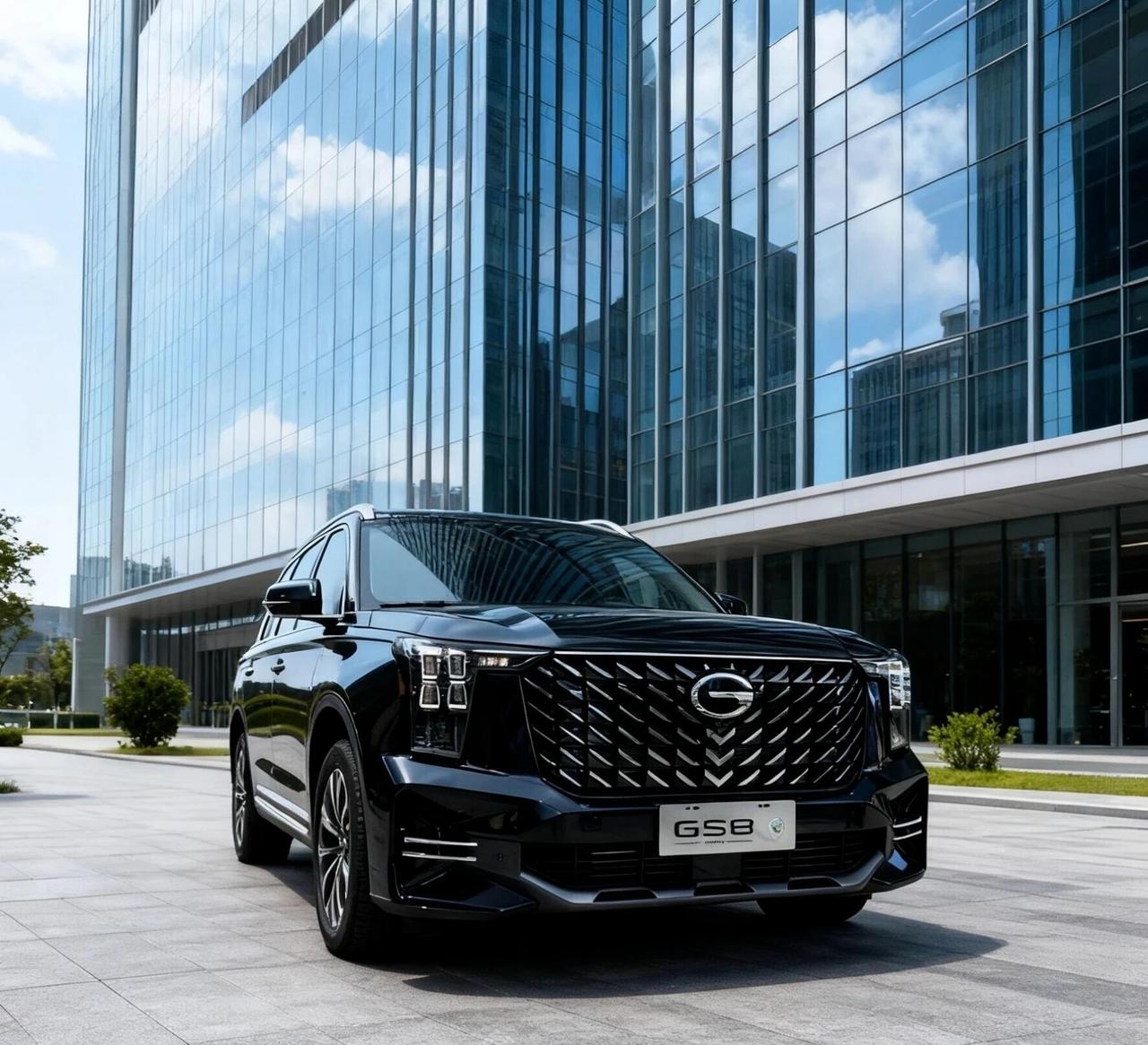 15万级卷王！2025款传祺GS8近5米车长+8AT，家用SUV闭眼冲？车友们，