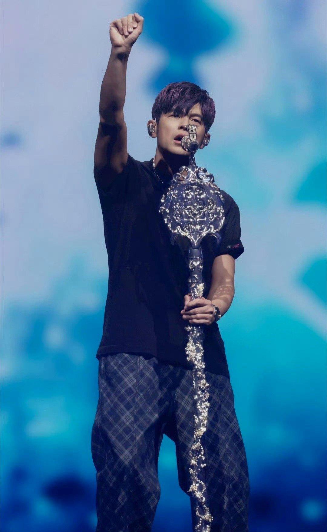 钓周杰伦只需要一杯奶茶 别人立人设靠健身高冷，周杰伦的人设是“行走的奶茶品鉴官”