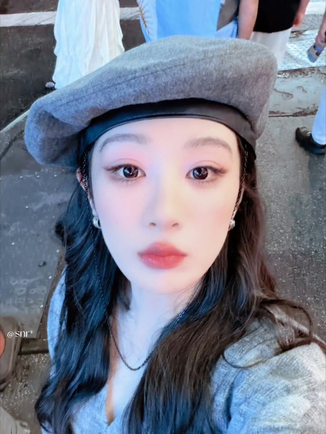 杨紫杨紫董竹君 yz 杨紫玉兰花开君再来 “人一辈子最靠得住的是自己，靠别人，总