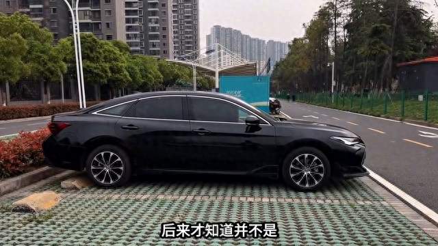 新车仅开500公里就想换，丰田亚洲龙到底哪里让人后悔？