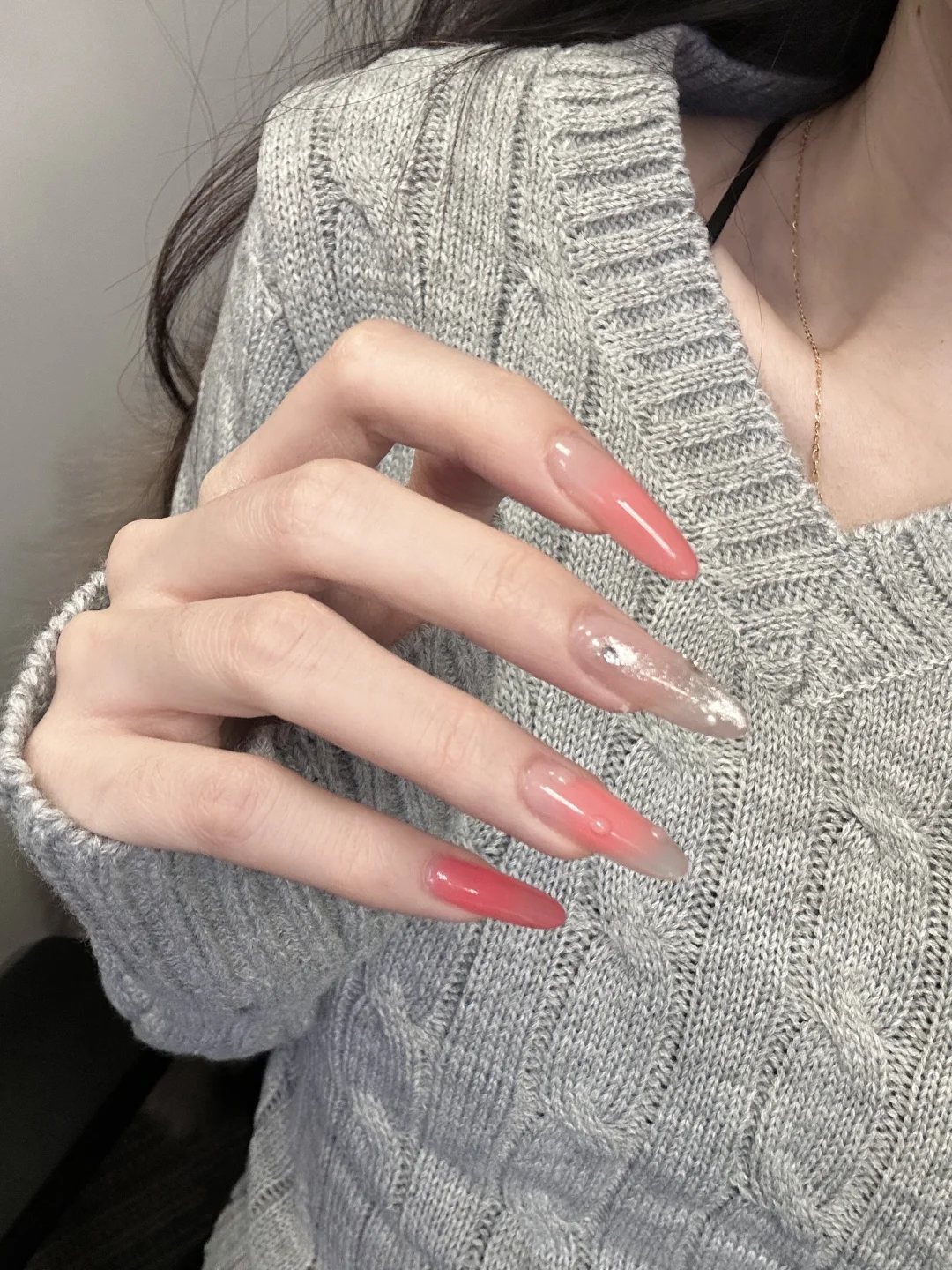 做完美甲患上颈椎病