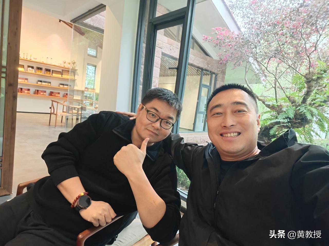 来到了武夷山
就是
喝茶
喝茶
喝茶