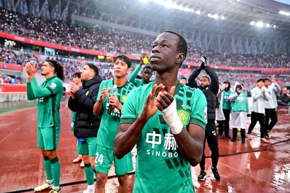 全场最高兴的120秒，可能也是最扎心的120秒。

济南大雨，第86分钟，张玉宁