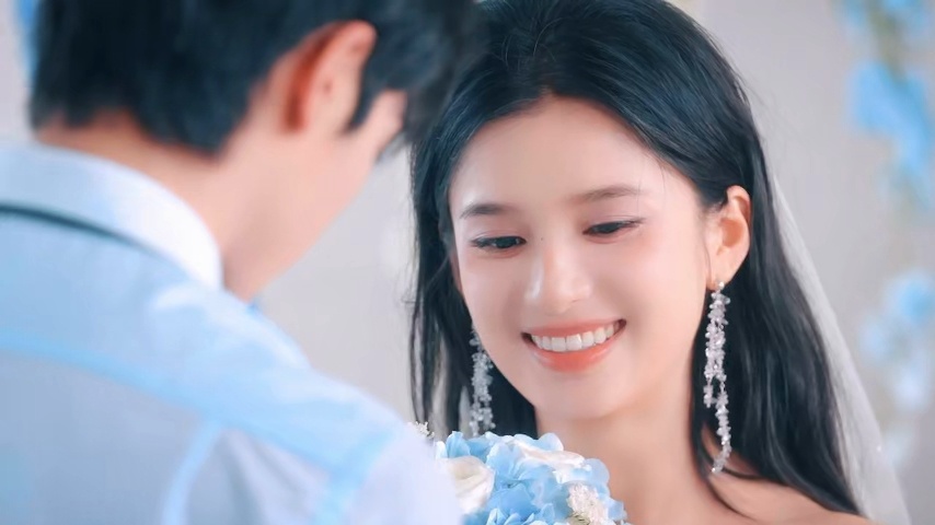 野狗骨头番外雨中婚礼“把骨头给我，野狗给你”一出来瞬间动容，两棵独自生长的树终于