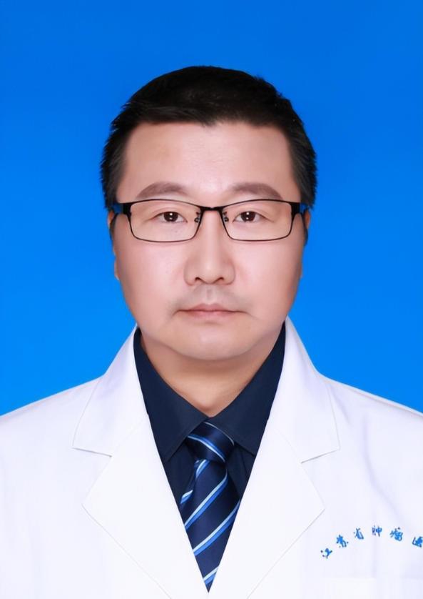 2019年，南京肿瘤医院一名医生被揭露，竟然在过去14年里，偷偷为支付不起医疗费