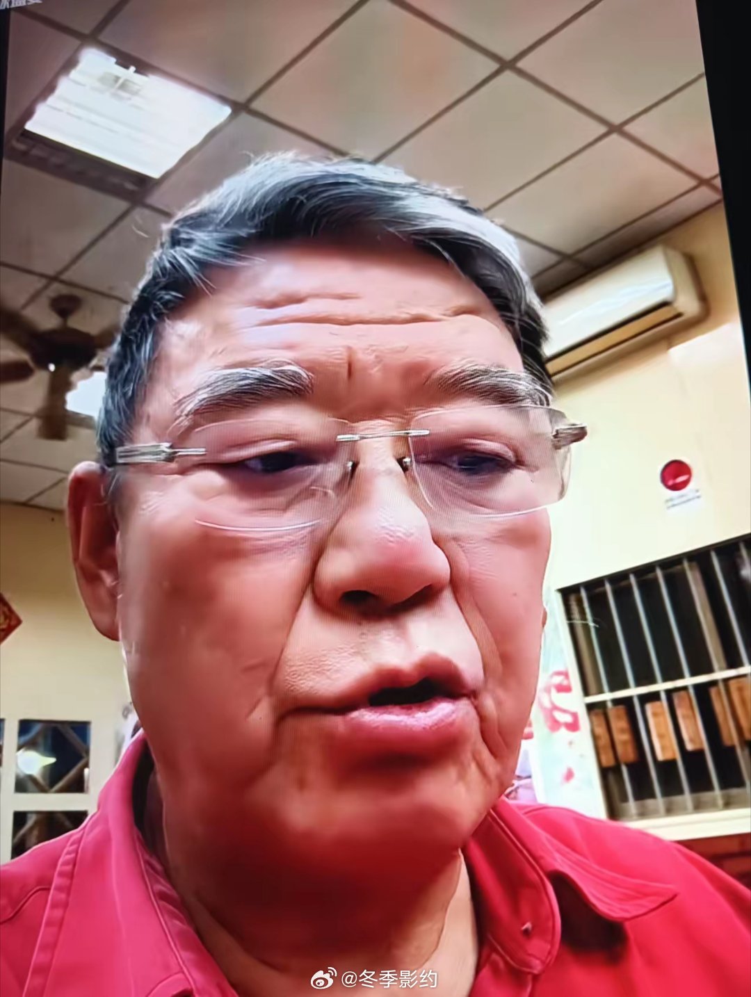 台湾演员李立群称，在台湾，许多家庭都会安装电风扇。这并非单纯为了吹凉风，而是为了